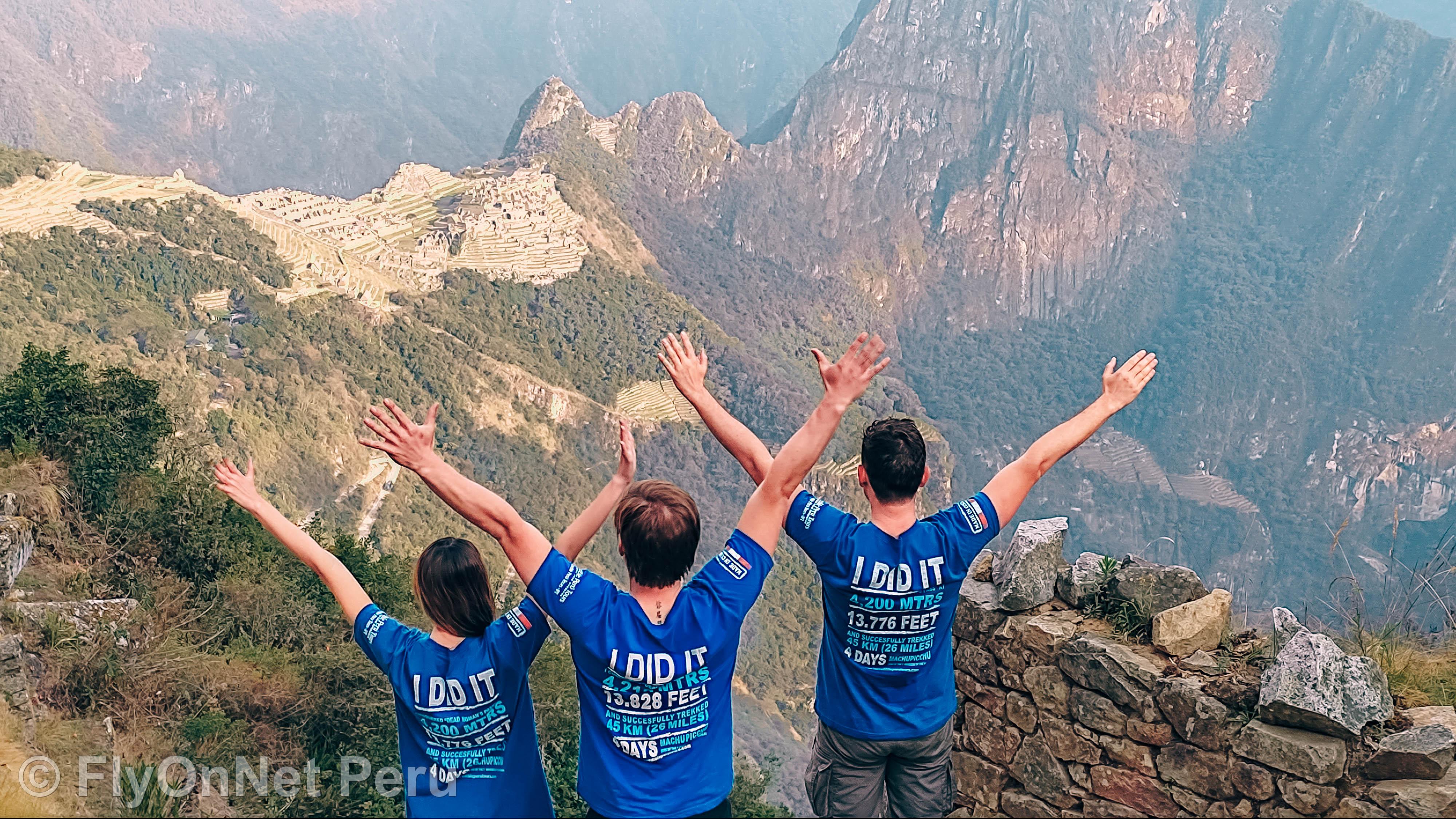 Álbum de fotos: Llegada del grupo de excursionistas a Machu Picchu